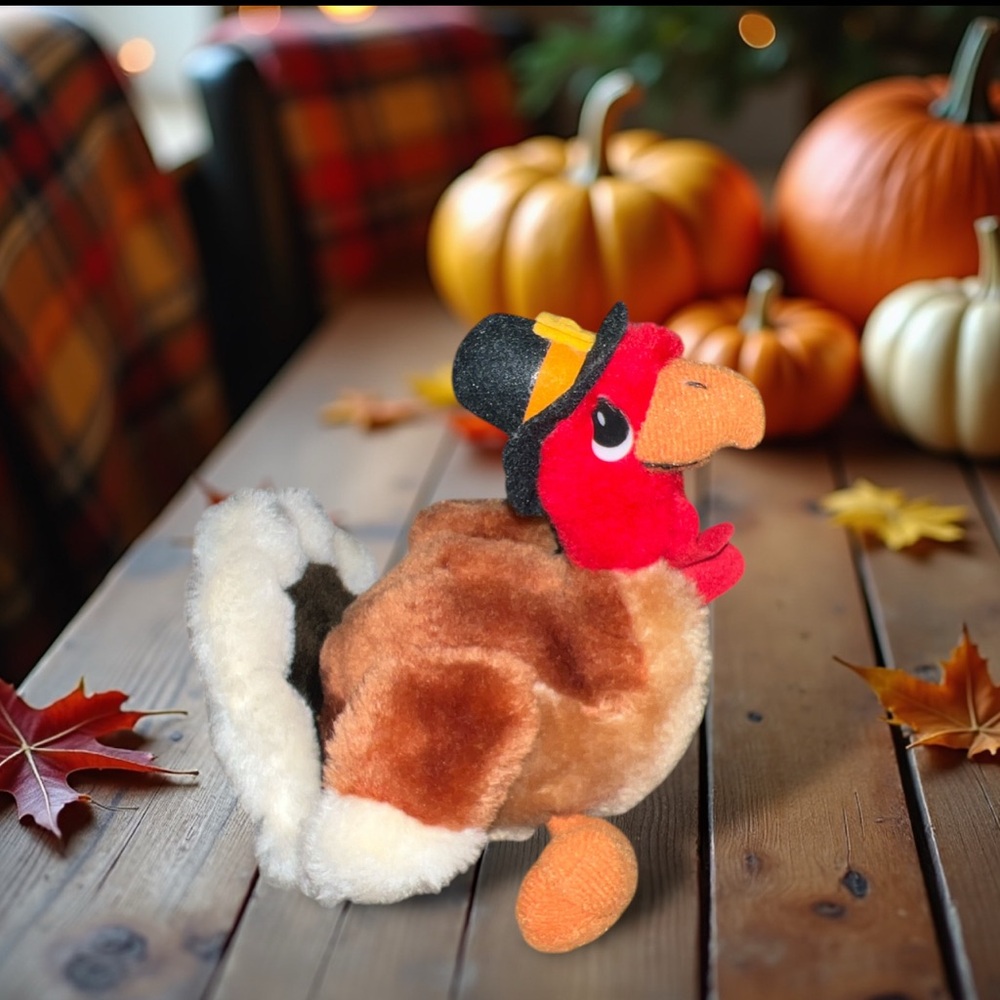 Vintage  Plush Turkey 6” Wallace Berrie & Co. 1982 Thanksgiving Décor